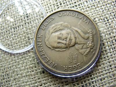 Bronz emlékérem, Eger 1985, Történelmi városok