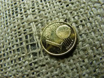 Aranyozott 1 euró cent érme, 2011