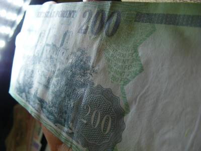 200 forintos bankjegy, 2001, FA