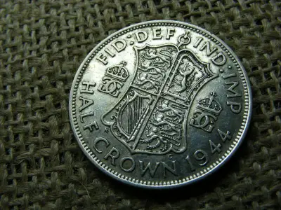 Egyesült Királyság 1/2 korona, 1944, ezüst