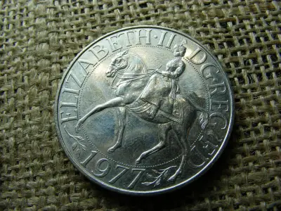 25 New Pence, 1977, Egyesült Királyság