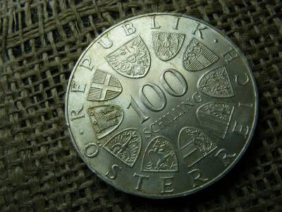 Ezüst 100 schilling érme, 1975