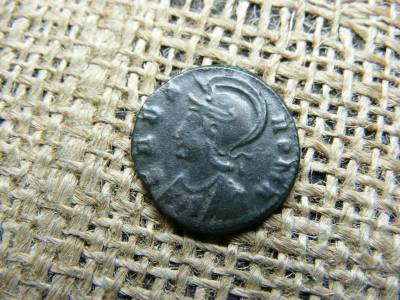 Urbs Roma Konstantinápoly Kisbronz, 330-340