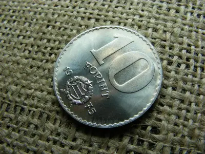 10 forintos érme, 1975