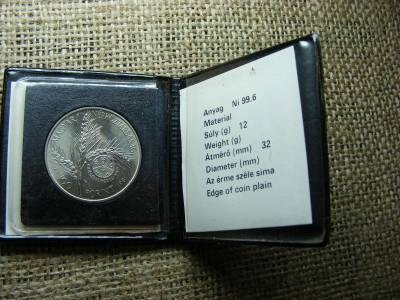 100 forintos érme, 1981, FAO, tokos