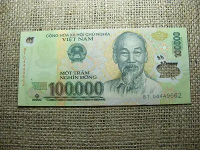 Vietnam 100000 dong, 2004-2023, VF+, A3