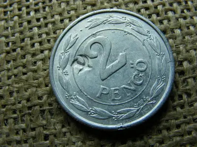 2 Pengő, 1942, sarló-kalapács beütés