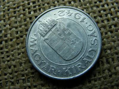 2 Pengő, 1942, sarló-kalapács beütés