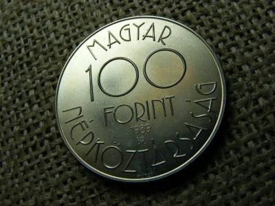 100 forintos érme, 1989, Labdarúgó VB 1990