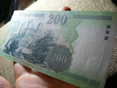 200 forintos bankjegy, 2002, FA, UNC - aUNC