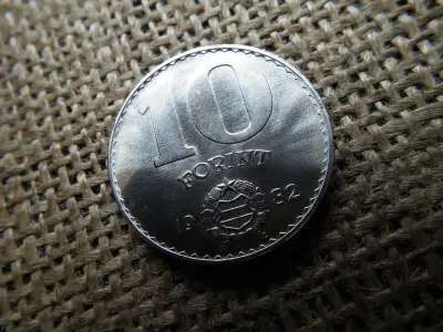 10 forintos érme, 1982