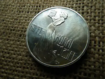 Ezüst 200 forintos érme, 1977