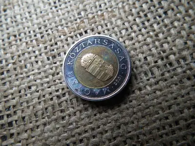 100 forintos érme, 2001, BU