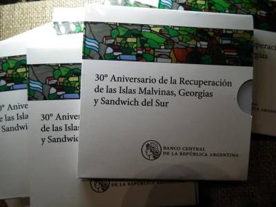 Argentína, 2 peso 2012, ritka bliszter, sima peremű