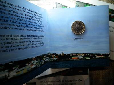 Argentína, 2 peso 2012, ritka bliszter, sima peremű