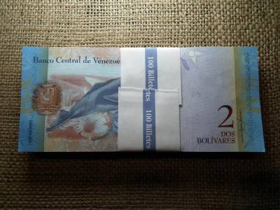 Venezuela 2 bolivares, 2013, 100 db banki köteg