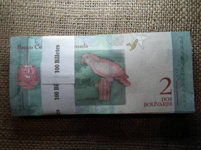 Venezuela 2 bolivares, 2018, 100 db banki köteg