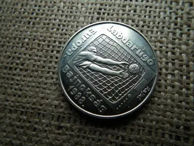 100 forintos érme, 1988, Labdarúgó Eb, BU