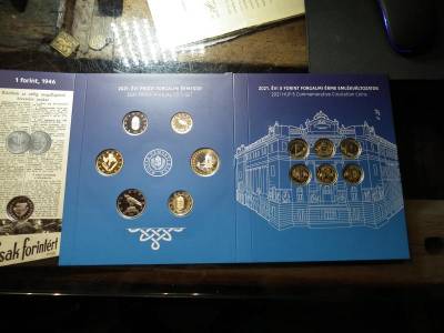 2021-es Forint Érmeszett, 75 Éves és Ezüst Utánveretekkel