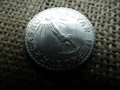 10 forintos érme, 1976, sima redős változat