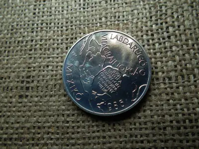 100 forintos érme, 1985, BU, foci