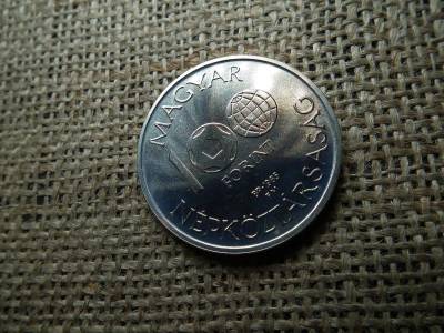 100 forintos érme, 1985, BU, foci