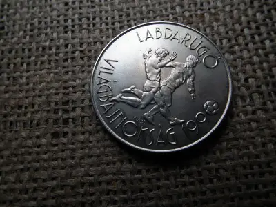 100 forintos érme, 1988, BU, foci