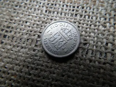 Ezüst 6 pence érme, 1944