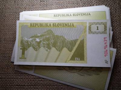 Szlovénia 1 tolar bankjegy, 1990, hajtatlan