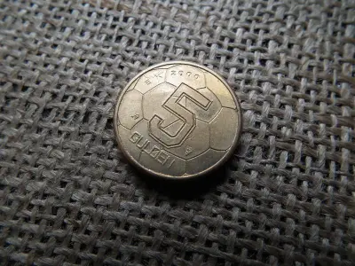 Hollandia 5 gulden, 2000, Beatrix labdarúgó Eb