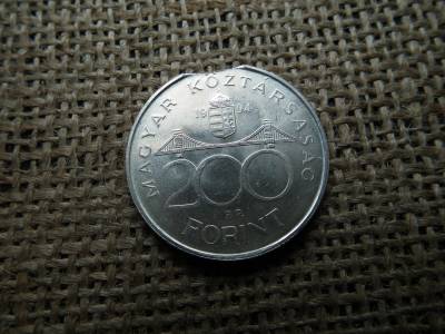 Ezüst 200 forint 1994 , Verdehibás , kicsípett lapka ! Nagyon ritka 