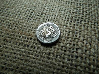 Római Köztársaság , Manius Cipius , Denarius ( Kr. e. 115-114  ) dénár , Róma 