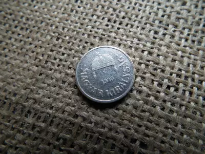 2 fillér 1930 , nikkelezett 