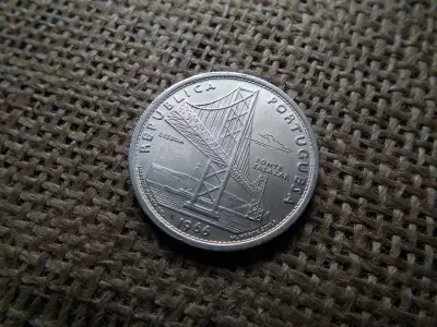 Portugália ezüst 20 escudos 1966 , escudo 