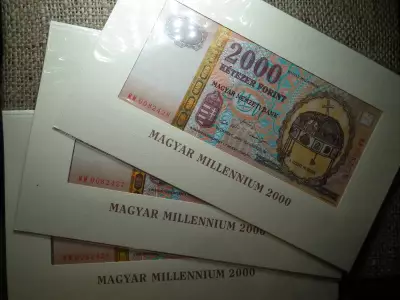 2000 forint 2000 , Millennium ! UNC , sorszámkövető ! 3 db 