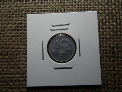 10 fillér 1985 , verdehibás , elfordult , ritka 