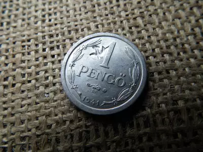 1 pengő 1941 , sarló kalapács beütéssel , ellen-jeggyel 
