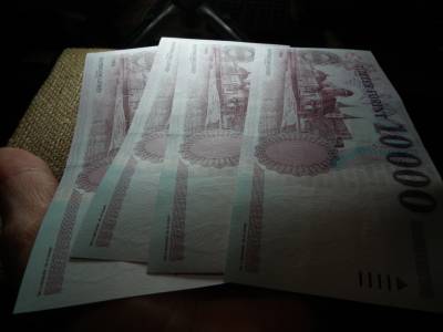 10000 forint 2007 AA , hajtatlan , a UNC - FX 4 db sorszámkövető 