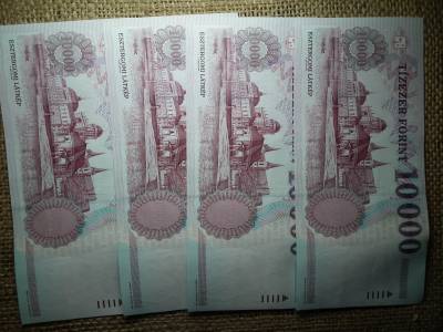10000 forint 2007 AA , hajtatlan , a UNC - FX 4 db sorszámkövető 
