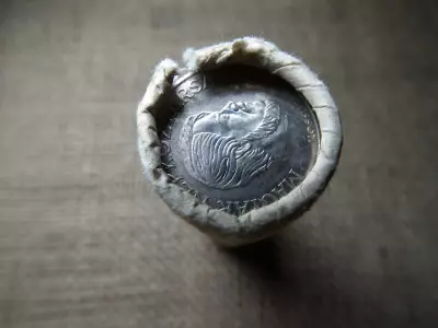 5 forint 1983 bontatlan verdefényes rolni ! Sérült a papír ! 