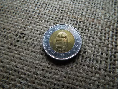 100 forint 1996 , verdefényes 