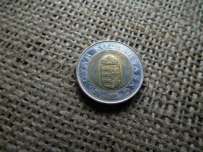100 forint 1997 , verdefényes 