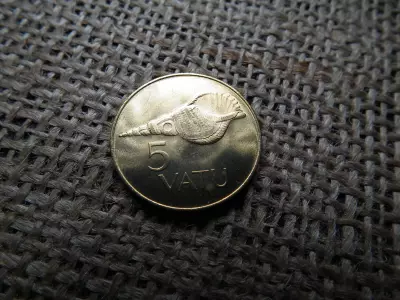 Vanuatu 5 vatu 1983 , verdefényes 