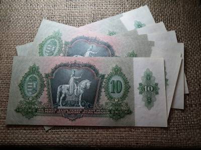 10 pengő 1936 8 db sorszámkövető , hajtatlan ! Eredeti banki kötegelővel ! Magyar Nemzeti Bank 