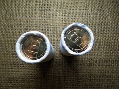 Nagy László 100 forint 2025 emlékváltozat - 20 db UNC - bontatlan MNB rolni , ár / rolni 