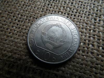Jugoszlávia , 10 dinara 1983 , dinár   -csata Sutjeskánál