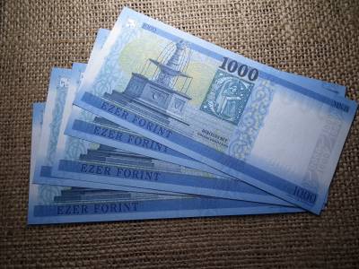 1000 forint 2017 DR , ritka ! Alacsony sorszám ! Ár / db , több db esetén sorszámkövető  , UNC