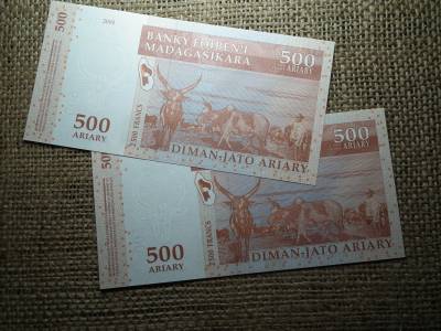 Madagaszkár500 ariary 2004 UNC , 2 db sorszámkövető , B1
