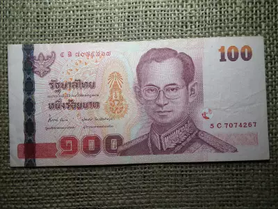 Thaiföld 100 baht 2012 VF ,B1
