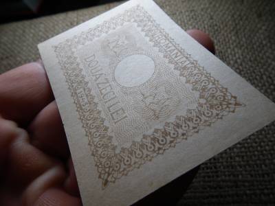 Románia 20 Lei 1945 , hajtatlan 
